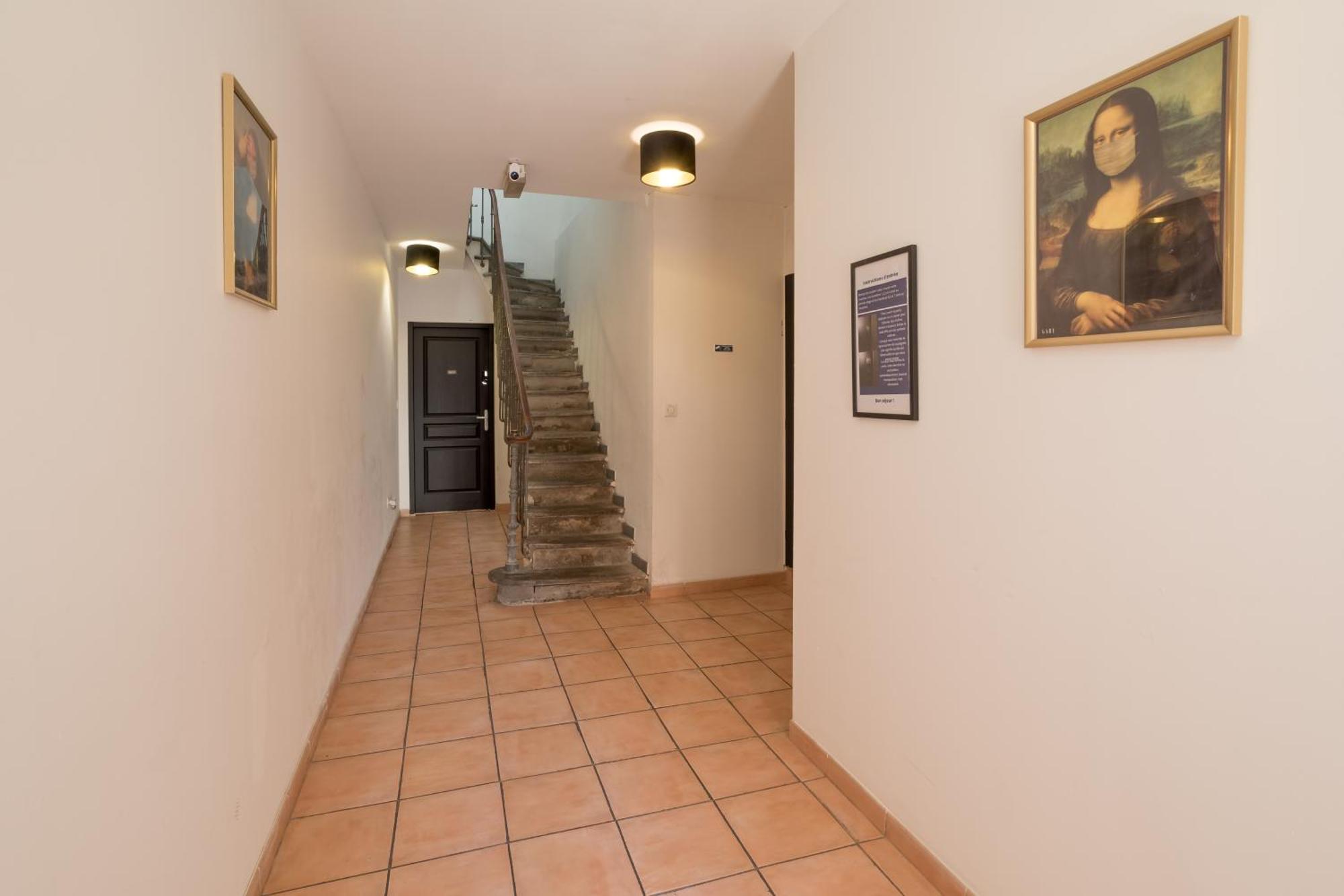Charmant Studio Baignoire Нарбон Екстериор снимка
